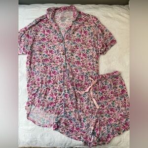 Posh Peanut. Size Large. Floral Pink Women's Pajama Set